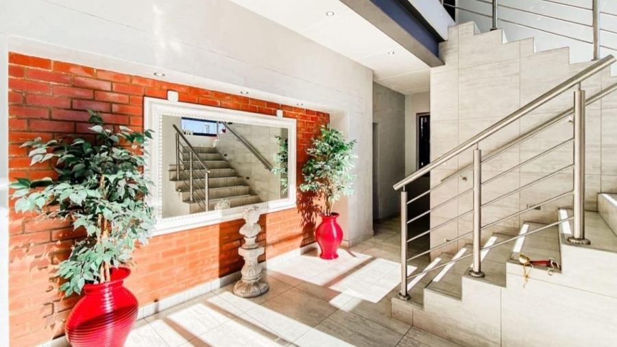 4 Bedroom Property for Sale in Tuscany Ridge North West